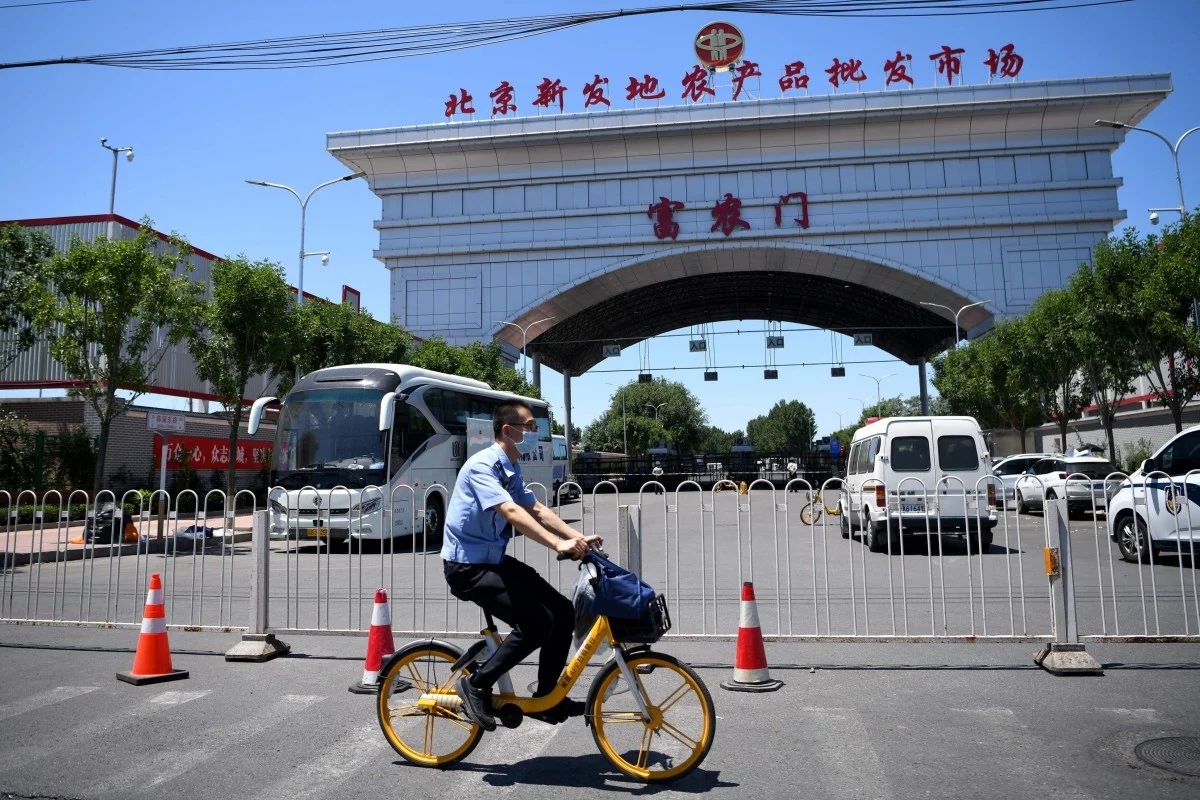 After almost two months without a case Beijing was confronted with an outbreak of Covid 19 linked to a massive food market