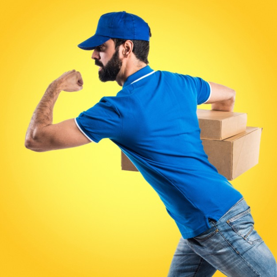 BT 201711 E BIZ 05 delivery man running fast on colorful background 1368 10258